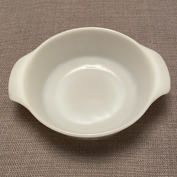 Vintage Fire King Blue Corn Floral Casserole Dish 1 Quart Milk Glass 50’s Era - Picture 8 of 11